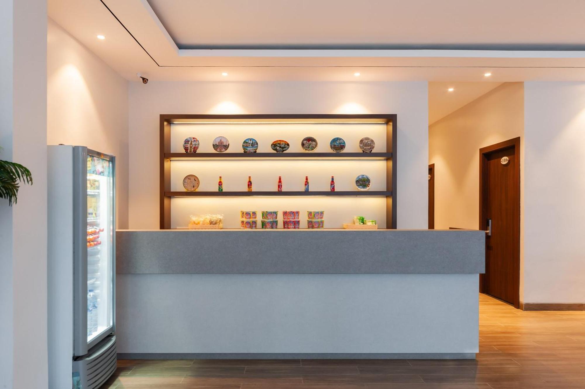 Urbanview Hotel Cengkareng Jakarta By Reddoorz Kültér fotó
