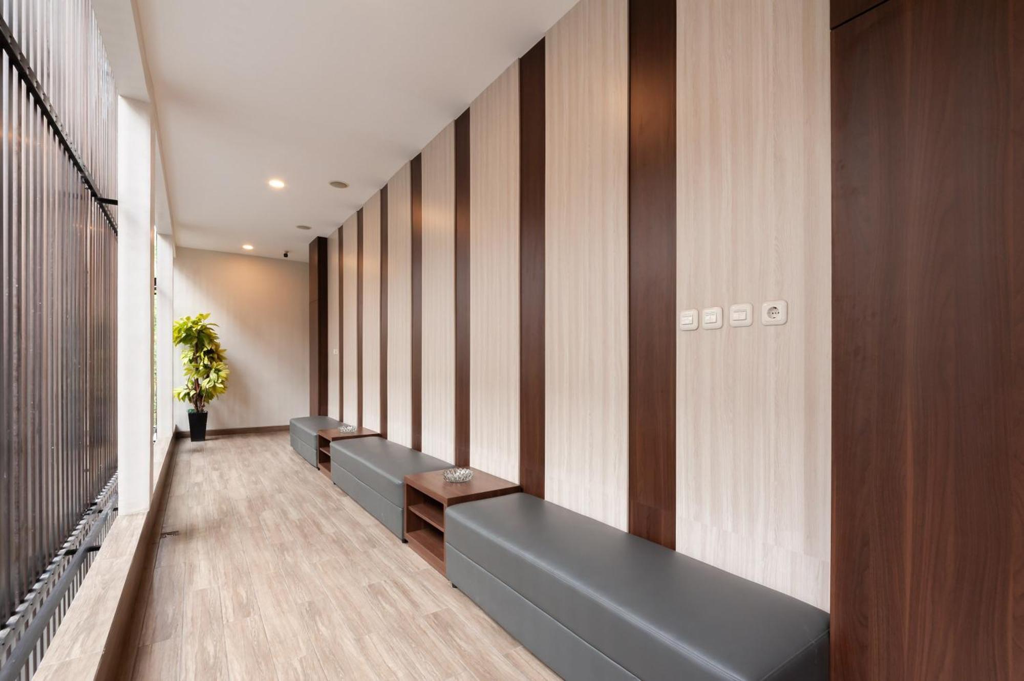 Urbanview Hotel Cengkareng Jakarta By Reddoorz Kültér fotó